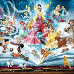 RAVENSBURGER – Puzzle -1500p – Le livre magique des contes Disney